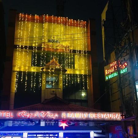 Hotel Royal Wings Nedumbassery Exterior foto
